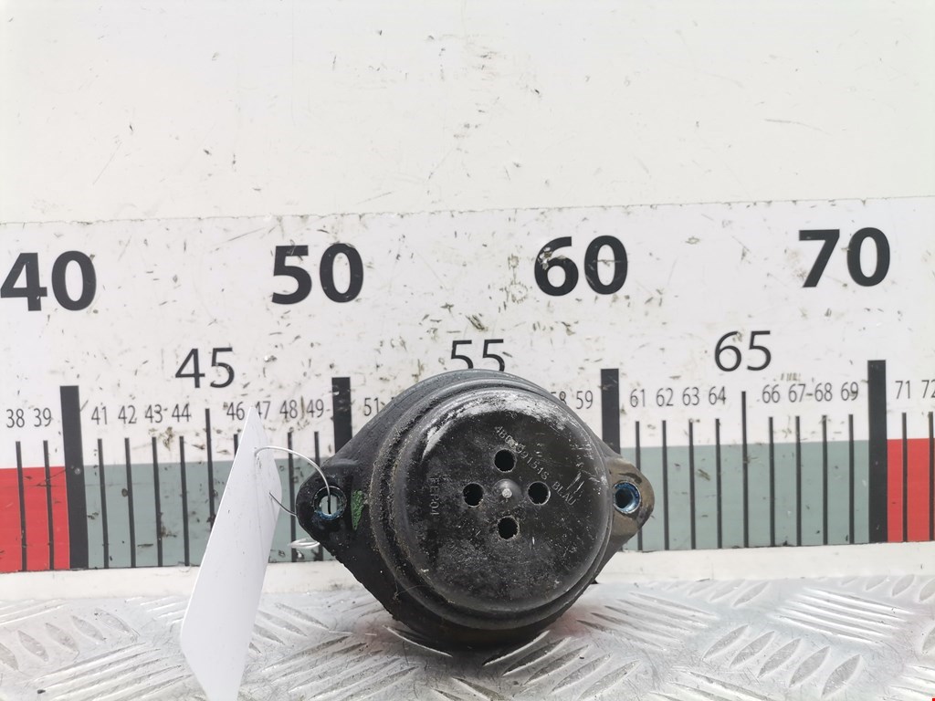 Подушка (опора) крепления КПП Audi A4 B5 (1994-2001)