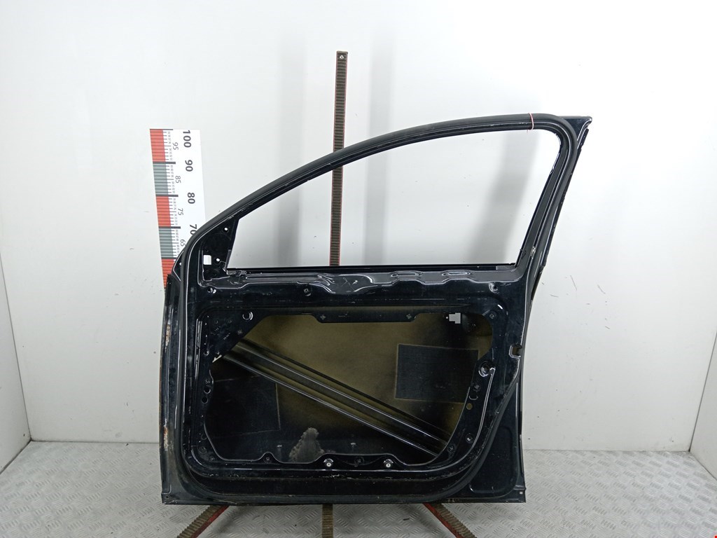 Дверь передняя правая VOLKSWAGEN Passat B6 2005-2011