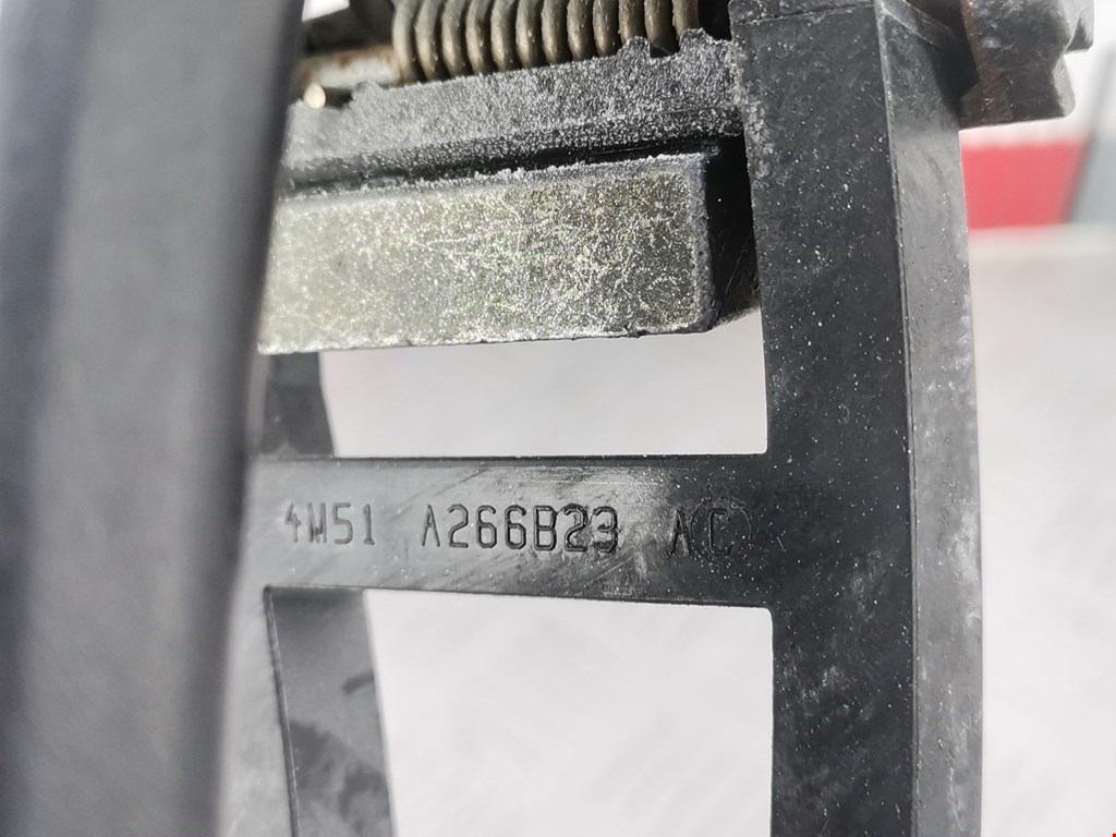 Ручка двери задней наружная левая FORD Focus II 2005-2011