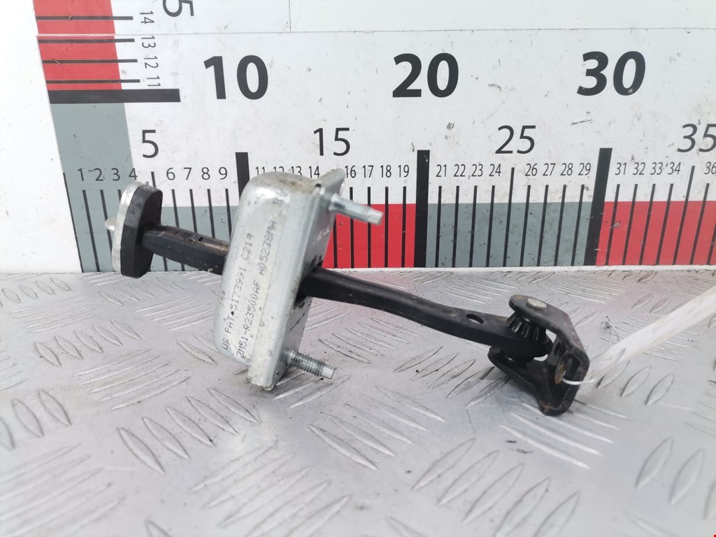 Ограничитель открывания двери FORD Focus II 2005-2011