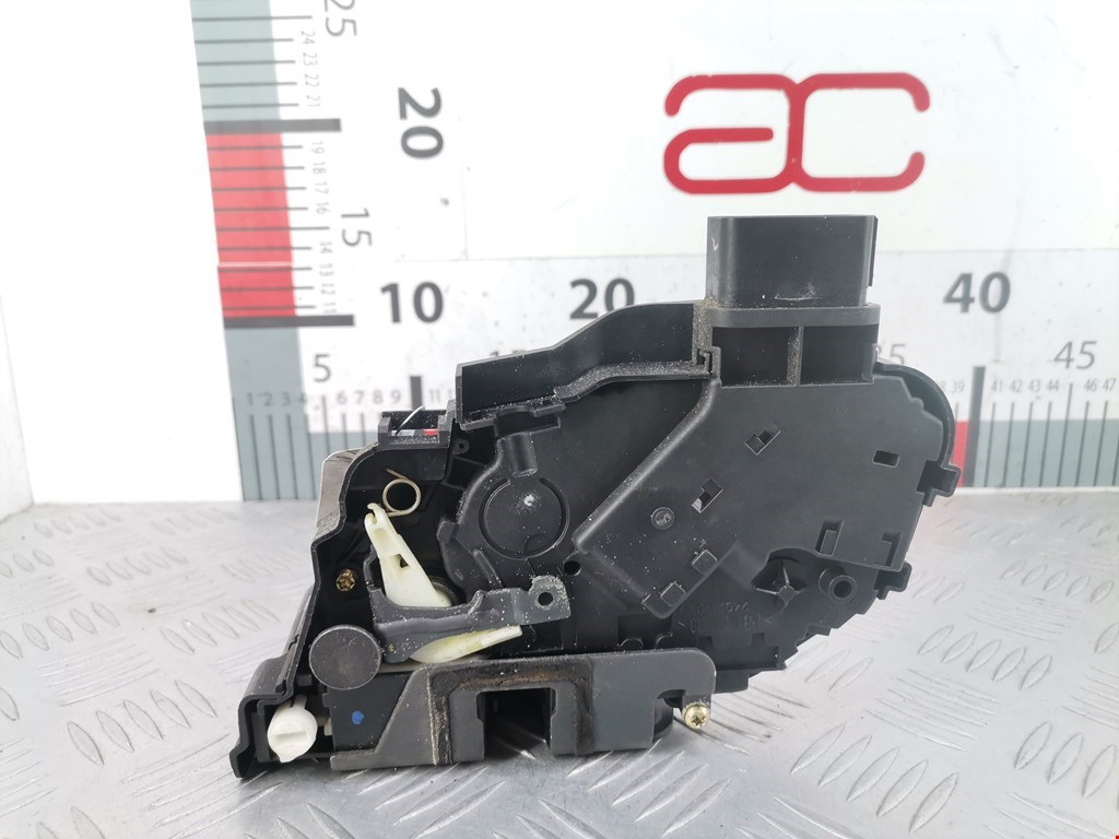 Замок двери задней левой FORD Focus II 2005-2011