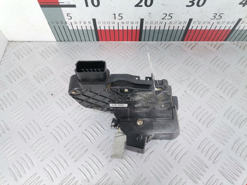 Замок двери задней левой FORD Focus II 2005-2011