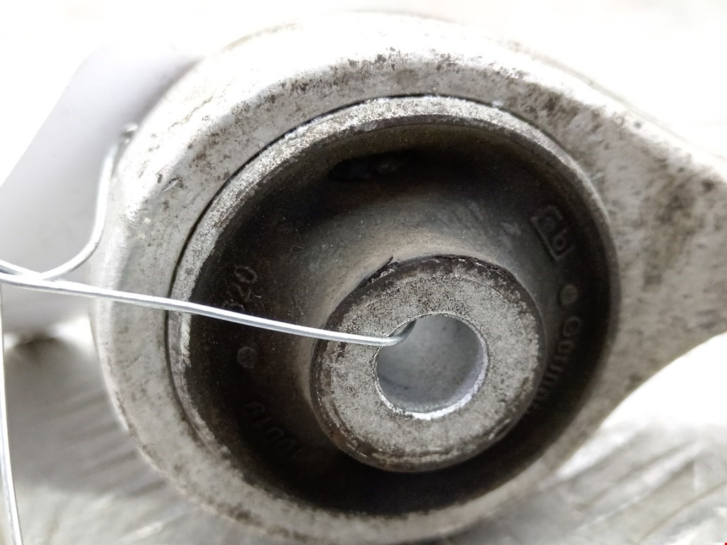 Рычаг передний правый AUDI A6 C5 1997-2004