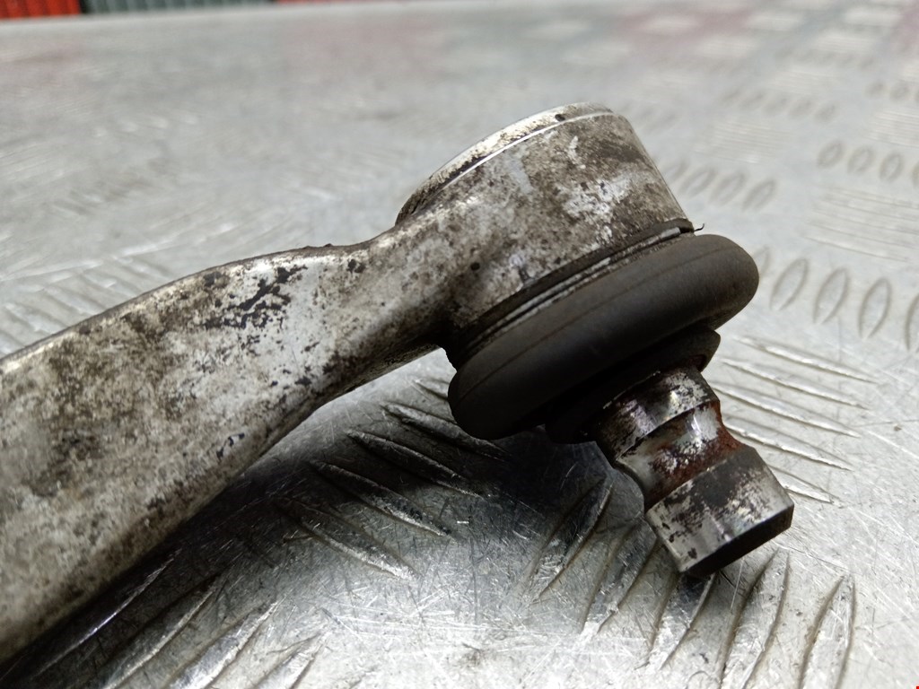 Рычаг передний правый AUDI A6 C5 1997-2004