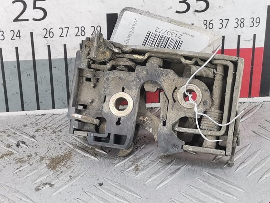 Замок двери задней левой VOLKSWAGEN Passat B3 1988-1993