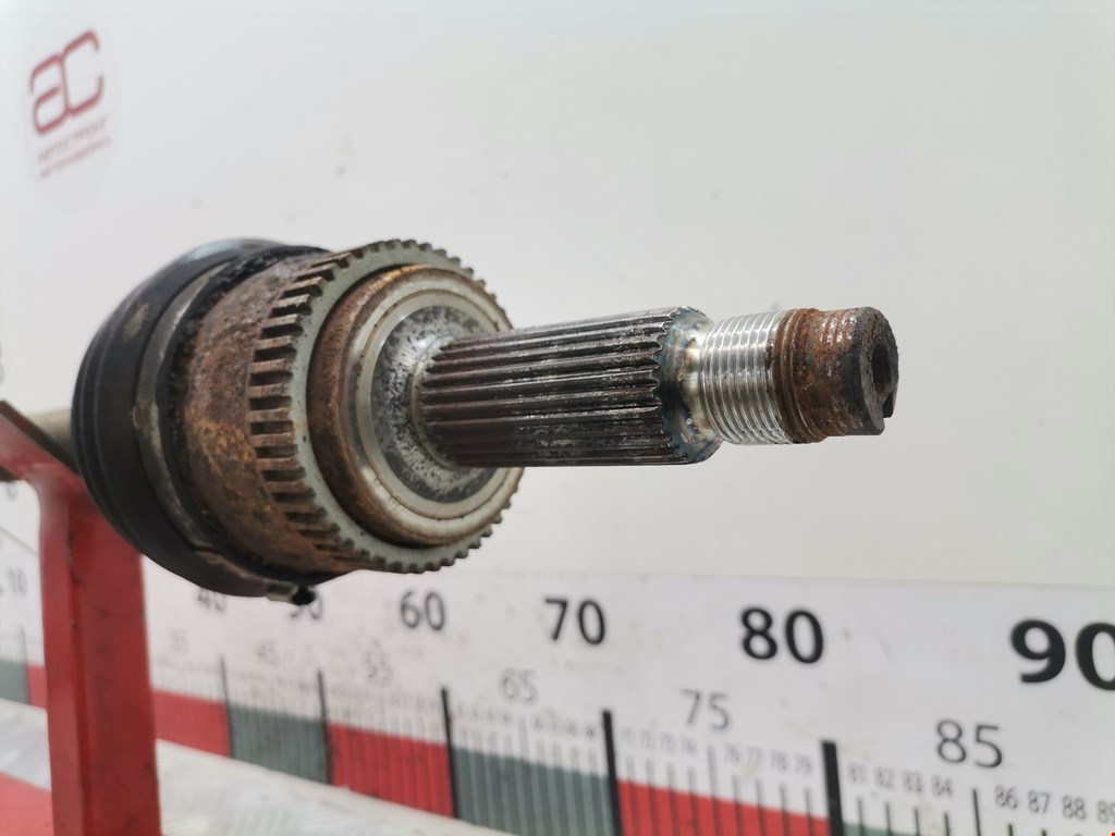 Полуось (привод, приводной вал) задняя левая KIA Sportage II 2004-2010