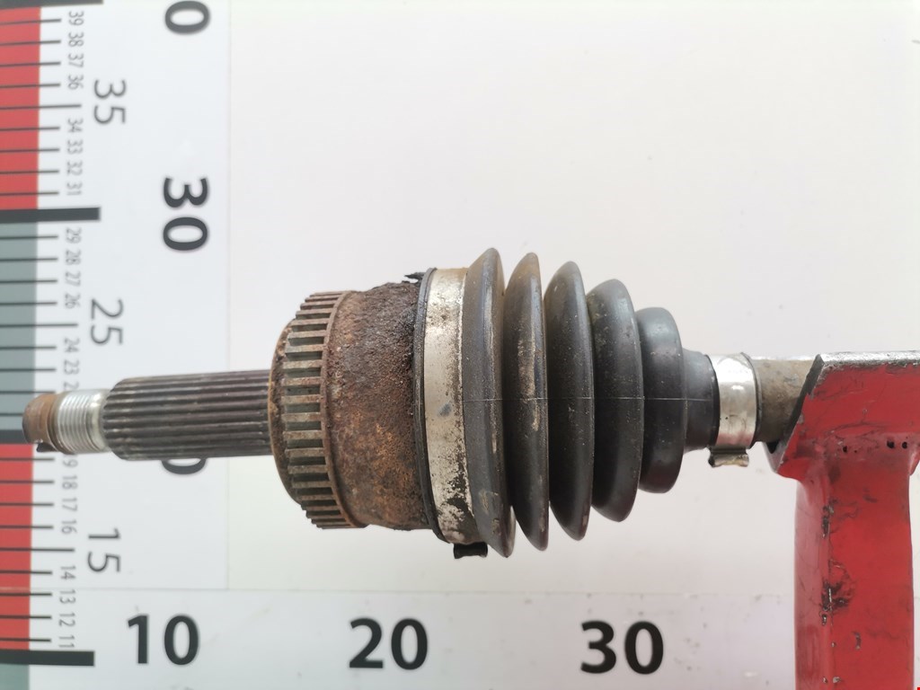 Полуось (привод, приводной вал) задняя левая KIA Sportage II 2004-2010