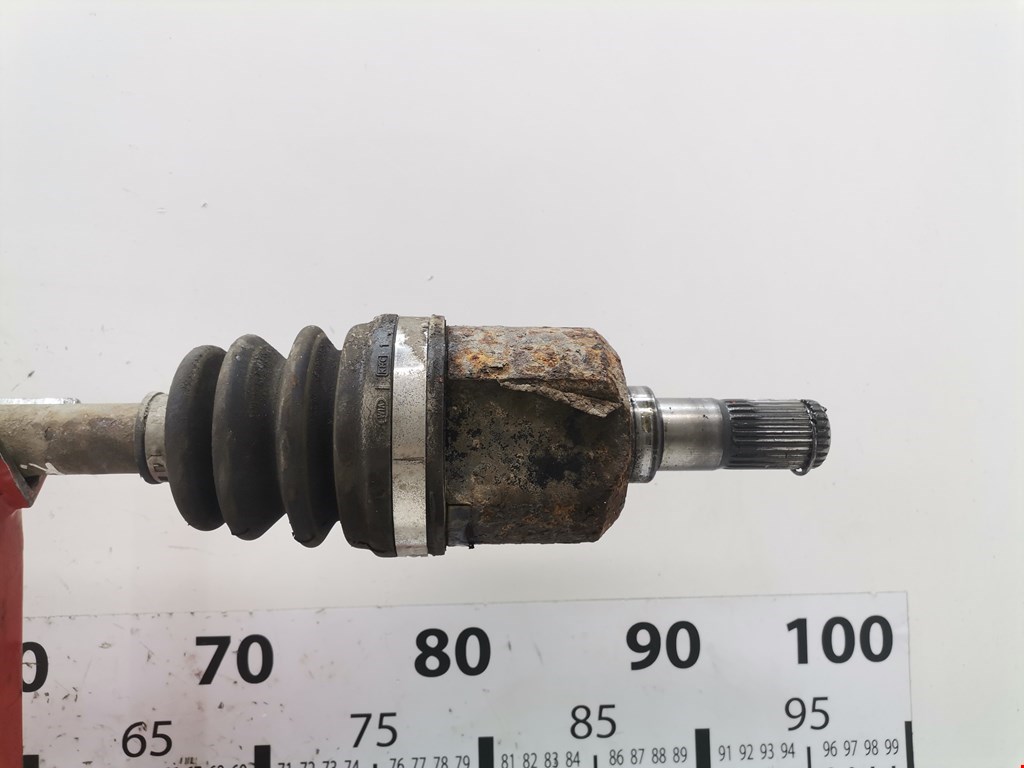 Полуось (привод, приводной вал) задняя левая KIA Sportage II 2004-2010