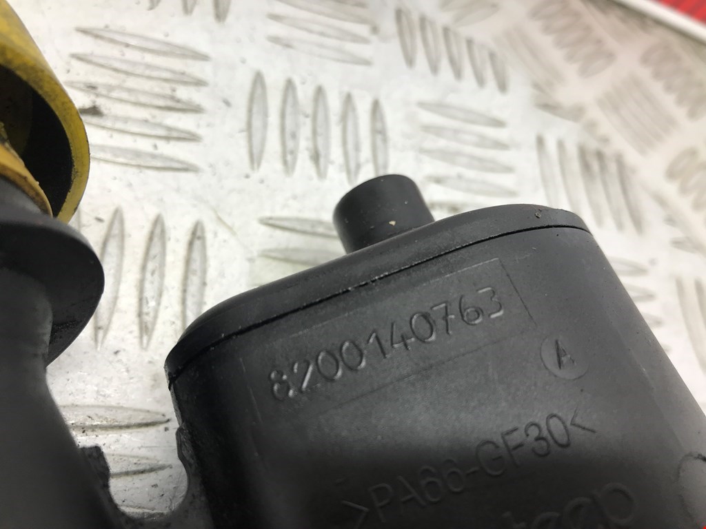 Горловина маслозаливная (залива масла) RENAULT Megane II 2002-2009