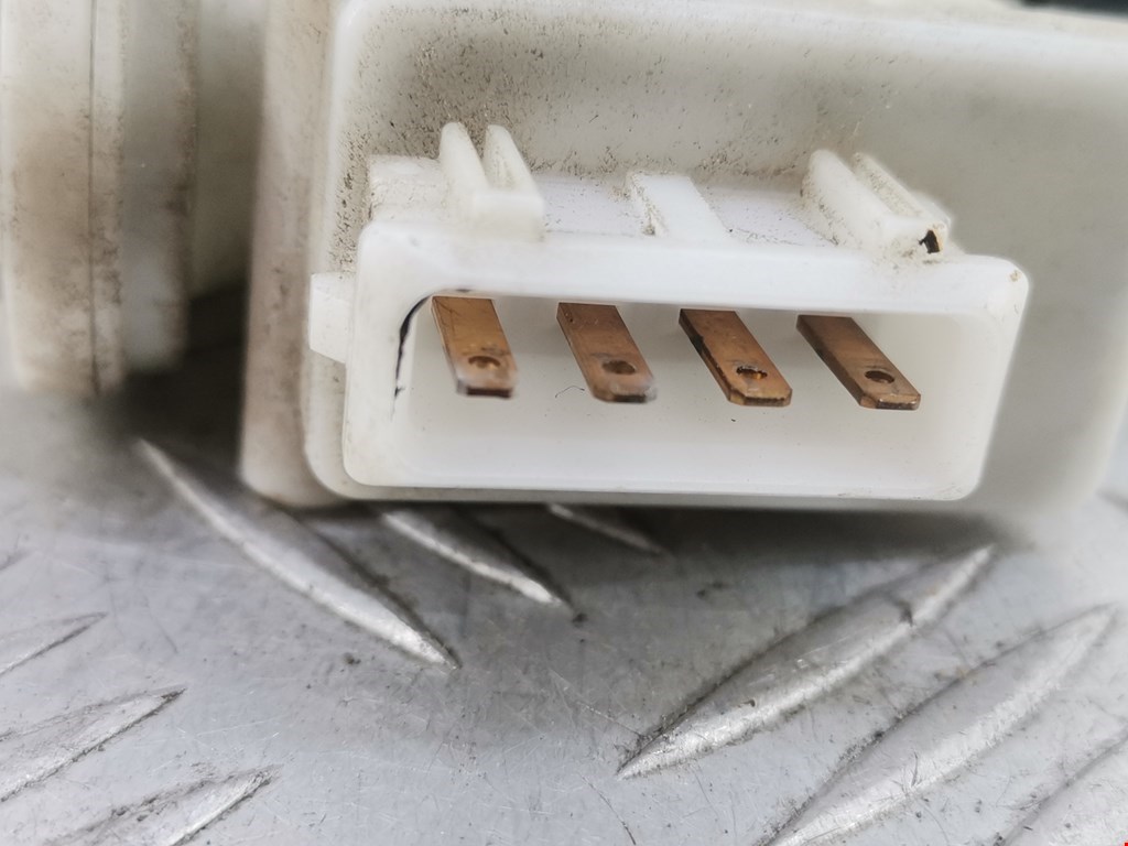 Активатор замка двери VOLKSWAGEN Passat B3 1988-1993