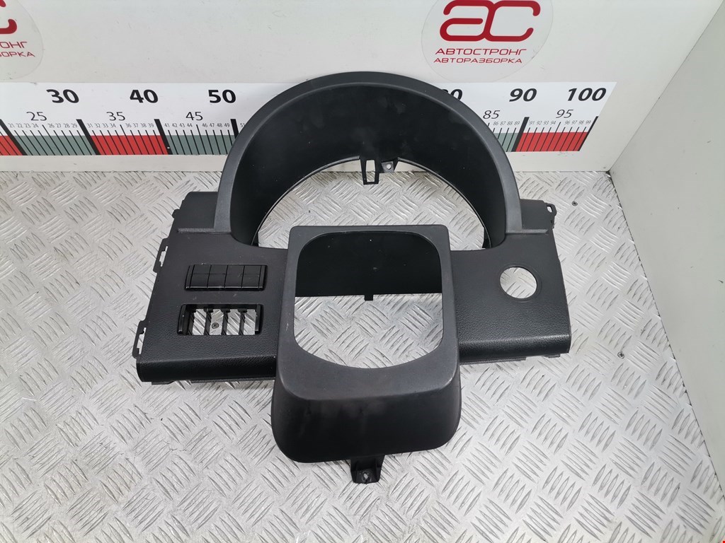 Накладка декоративная на торпедо Mercedes Sprinter 2 (W906) (2006-2016)