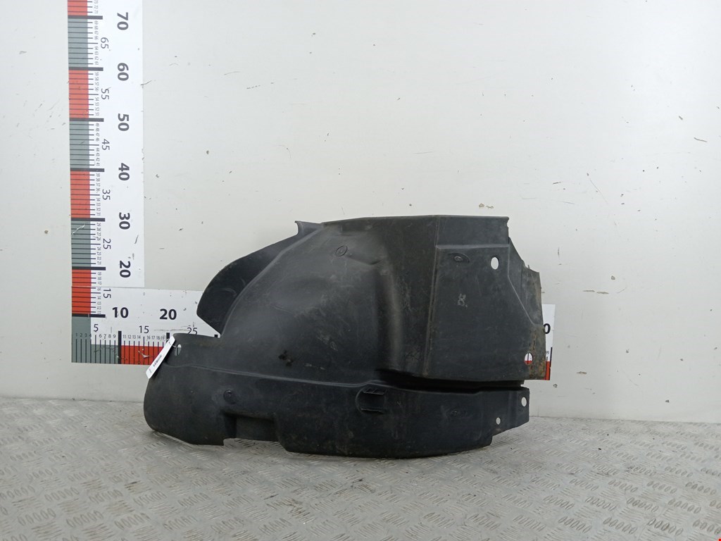 Локер (подкрылок) передний левый OPEL Vivaro A 2001-2014