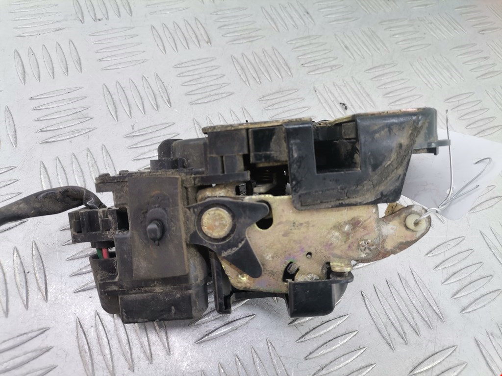 Замок двери задней левой MAZDA Xedos 6 1992-1999