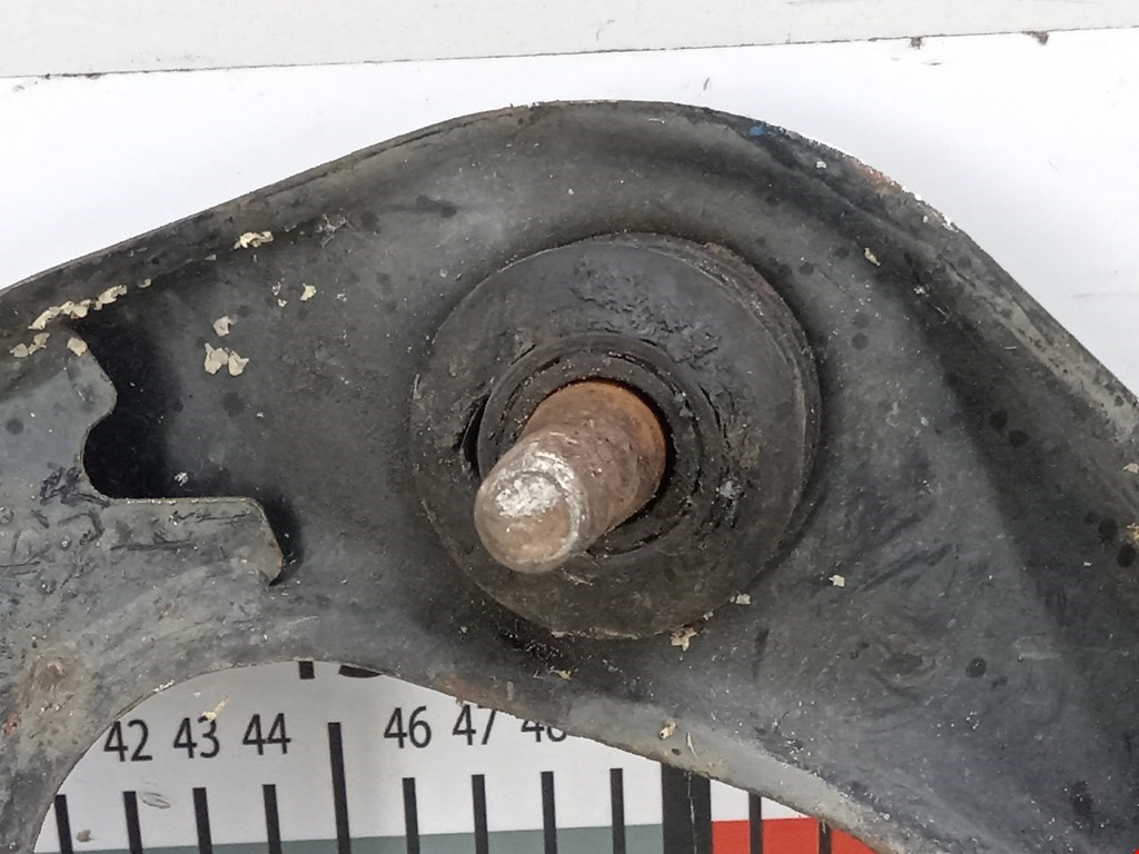 Рычаг передний левый NISSAN Pathfinder R51M 2004-2014