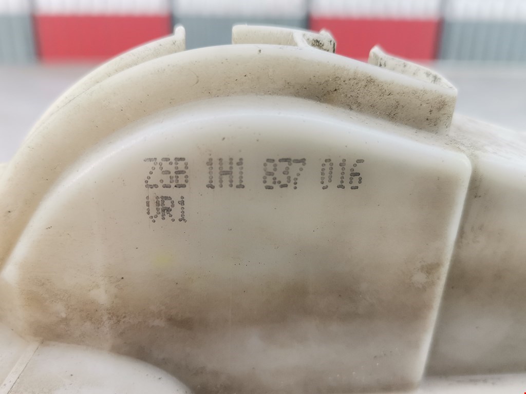 Замок двери передней правой VOLKSWAGEN Golf III 1991-1997