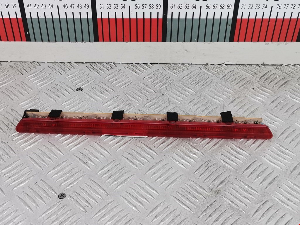 Фонарь дополнительный тормозной (стоп-сигнал) BMW 7-Series (E65/E66) (2001-2008)