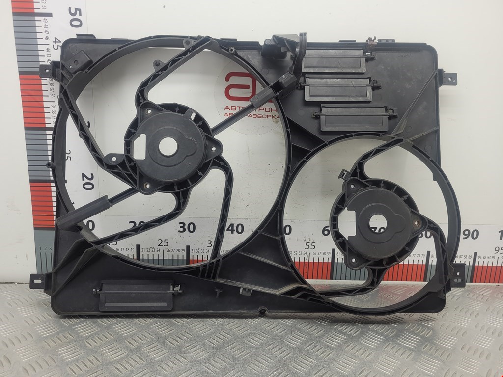 Диффузор (кожух) вентилятора LAND ROVER Freelander II 2006-2014