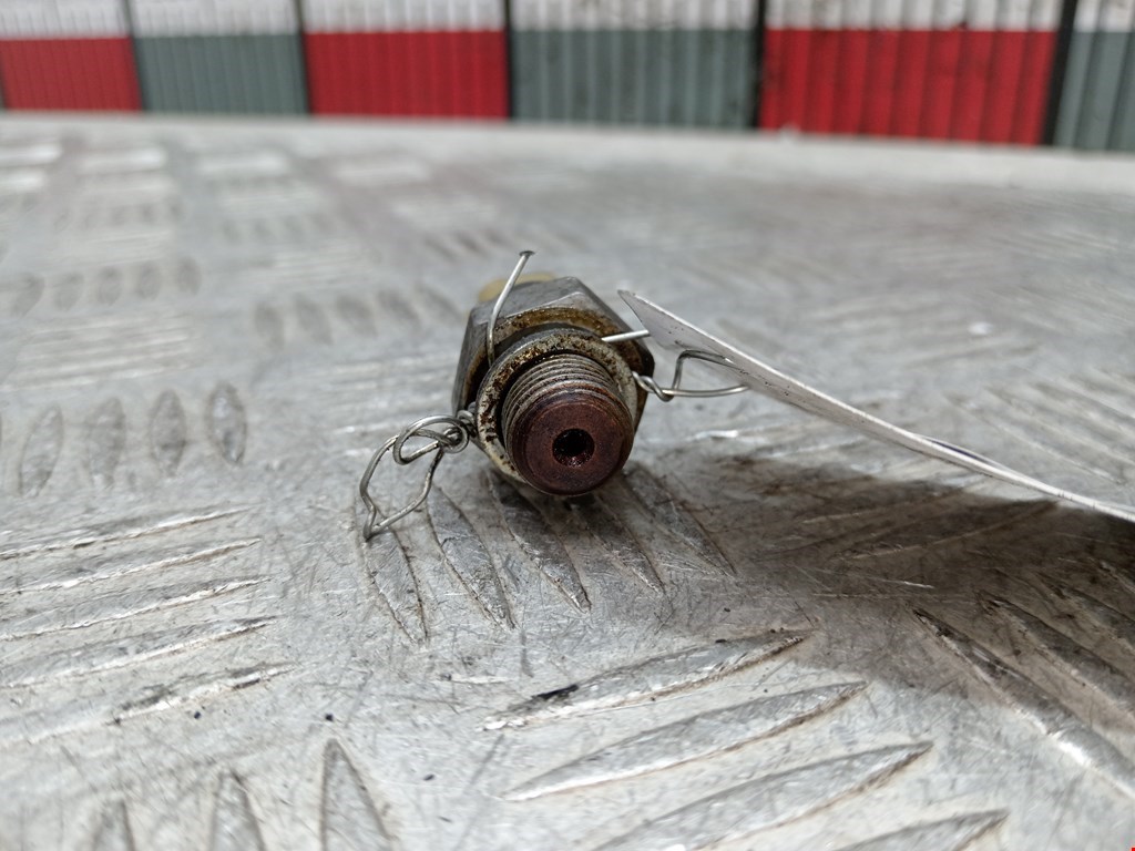 Датчик давления масла RENAULT Megane II 2002-2009