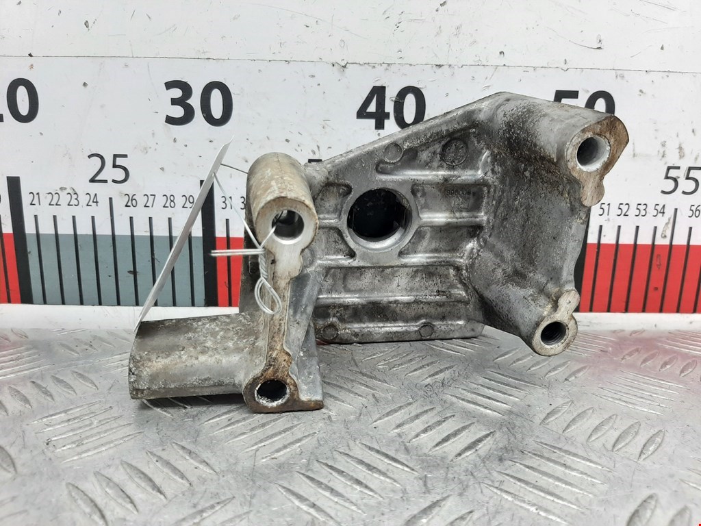 Кронштейн (крепление лапа) двигателя Mitsubishi Pajero Pinin (1998-2006)