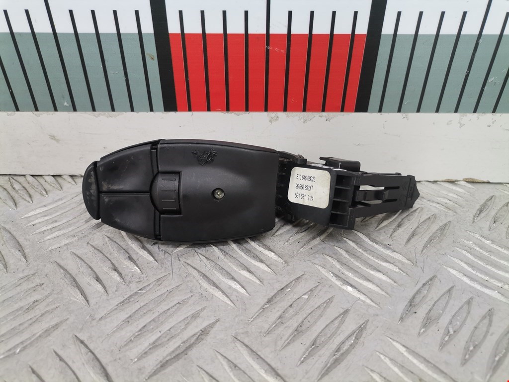 Переключатель подрулевой управления магнитолой CITROEN C3 2009-2016