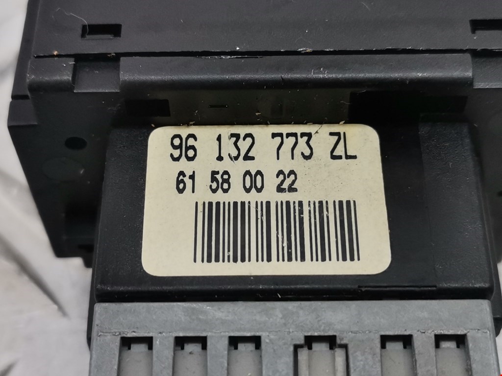 Переключатель стеклоочистителя CITROEN Xantia 1993-2002