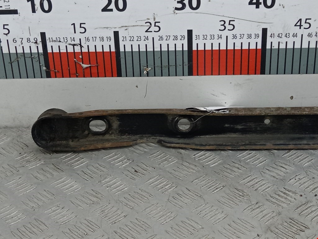 Балка подрадиаторная CHRYSLER Voyager IV RG 2001-2007