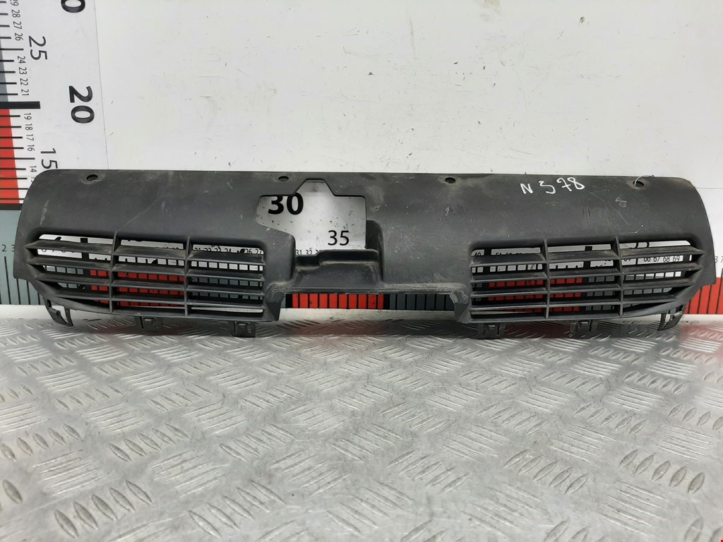 Решетка радиатора PEUGEOT 206 1998-2012