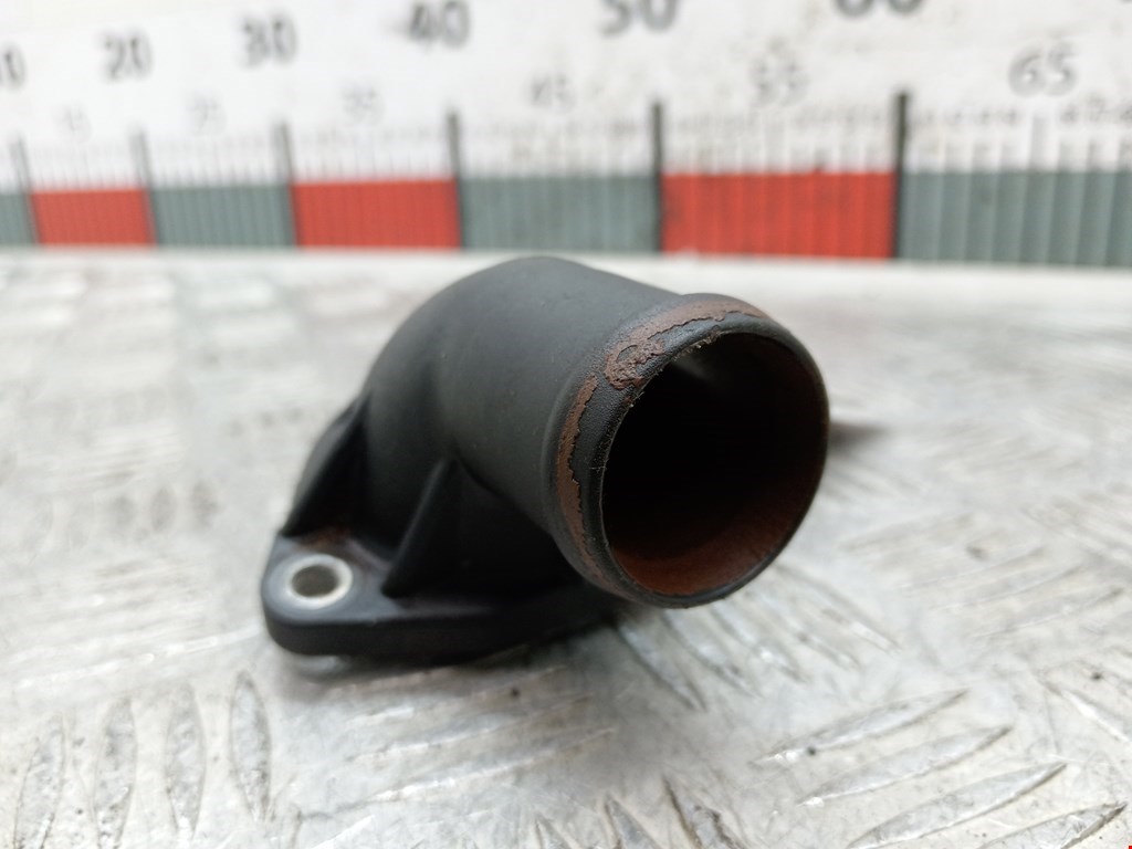 Тройник системы охлаждения AUDI A4 B5 1995-2001