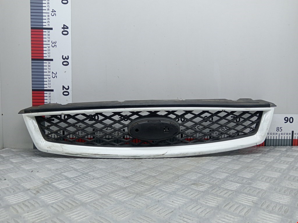 Решетка радиатора FORD Focus II 2005-2011