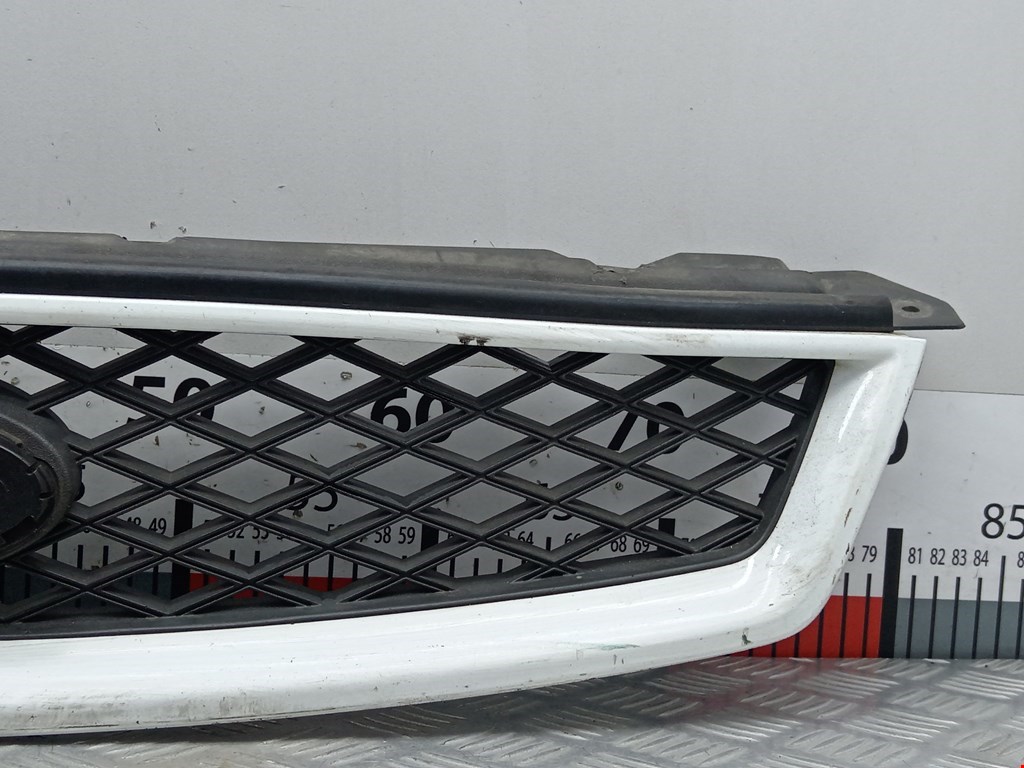Решетка радиатора FORD Focus II 2005-2011