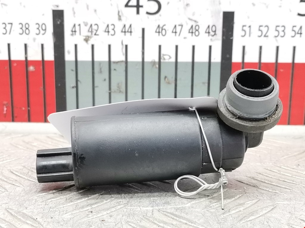 Насос (моторчик) омывателя Honda Civic 7 (2000-2006)