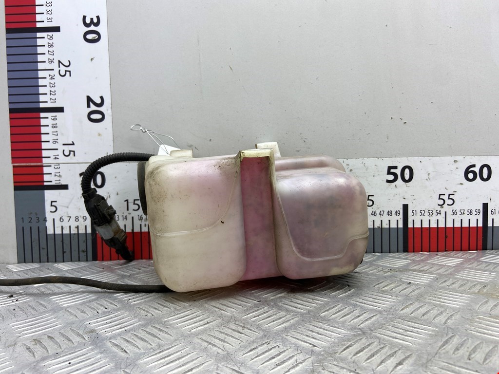 Бачок омывателя KIA Carnival I 1999-2005