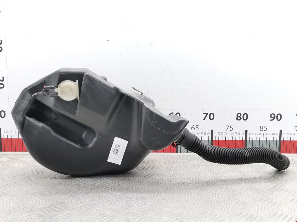 Бачок омывателя CHRYSLER Voyager IV RG 2001-2007