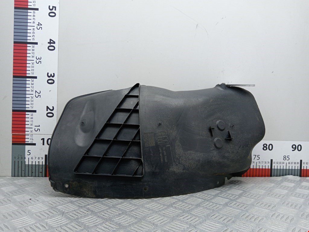 Локер (подкрылок) передний правый OPEL Vectra Vectra C 2002-2008