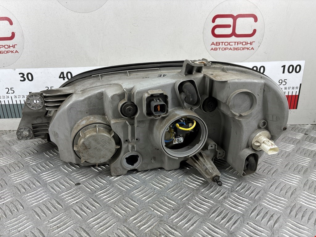 Фара правая KIA Carnival I 1999-2005