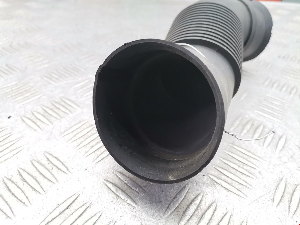 Патрубок воздушного фильтра OPEL Corsa C 2000-2006