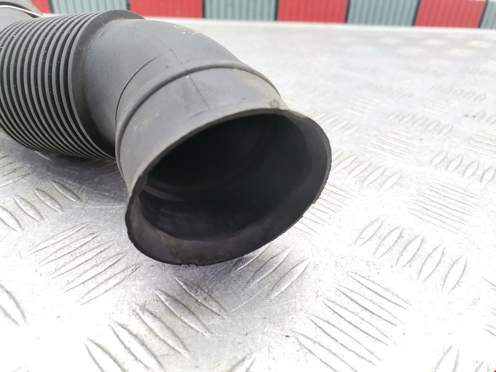 Патрубок воздушного фильтра OPEL Corsa C 2000-2006