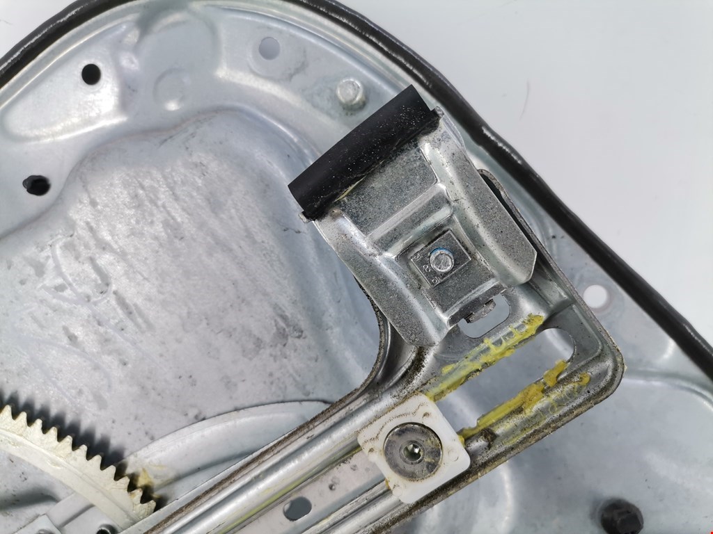 Стеклоподъемник задний правый FORD Focus II 2005-2011