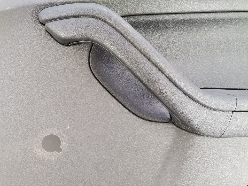 Обшивка двери задняя правая FORD Focus II 2005-2011