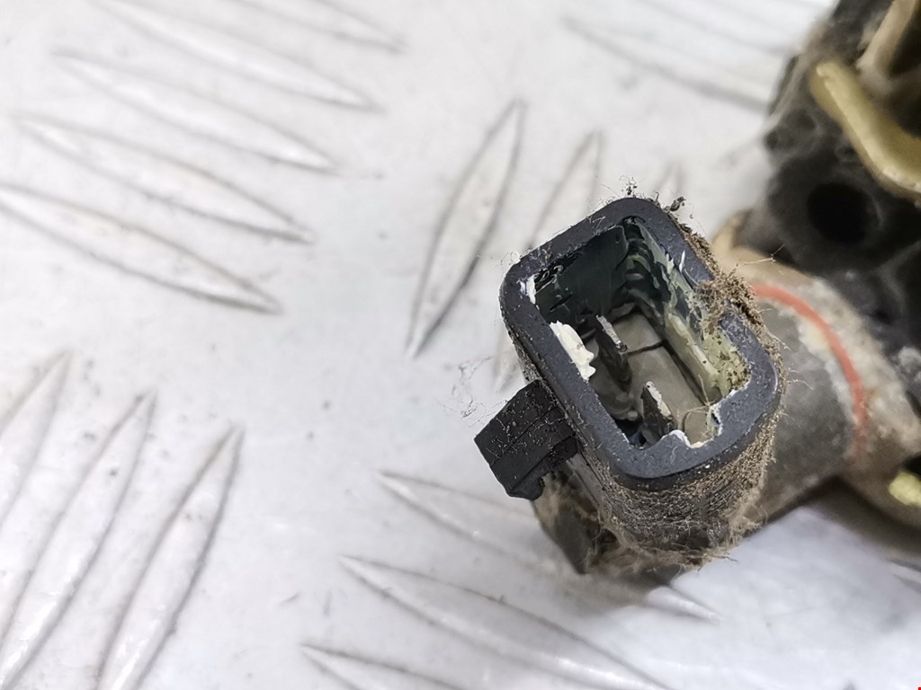 Замок двери передней левой FORD F-150 2004-2008