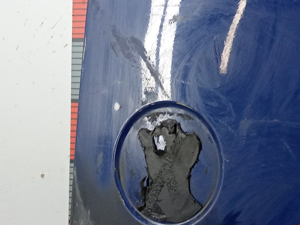 Бампер задний VOLKSWAGEN Caddy III 2004-2015