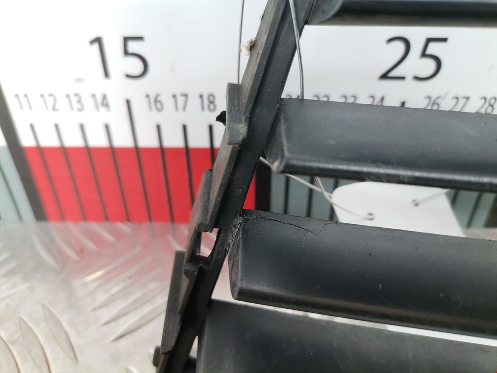 Решетка в бампер SEAT Ibiza 2002-2008