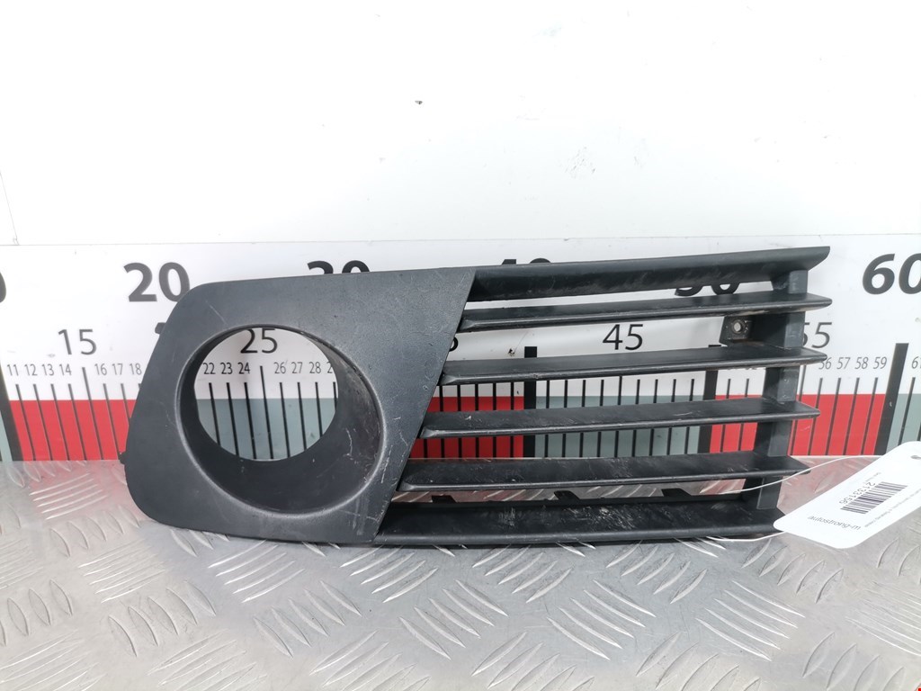 Решетка в бампер SEAT Ibiza 2002-2008