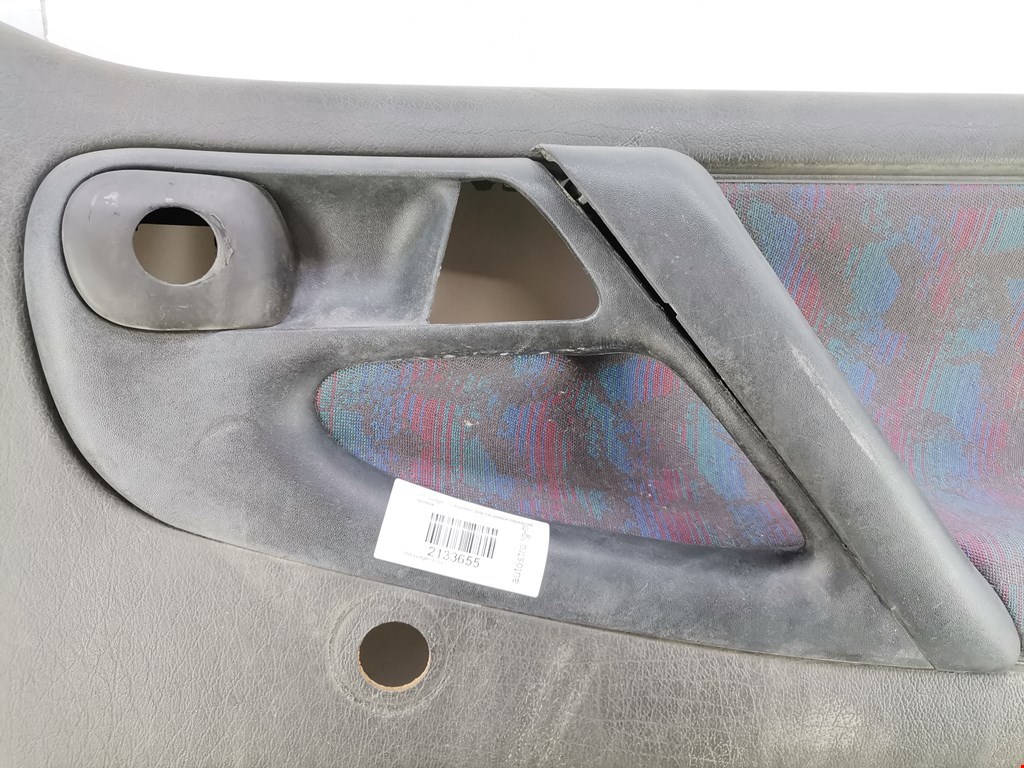 Обшивка двери передняя правая VOLKSWAGEN Polo III 1994-2001