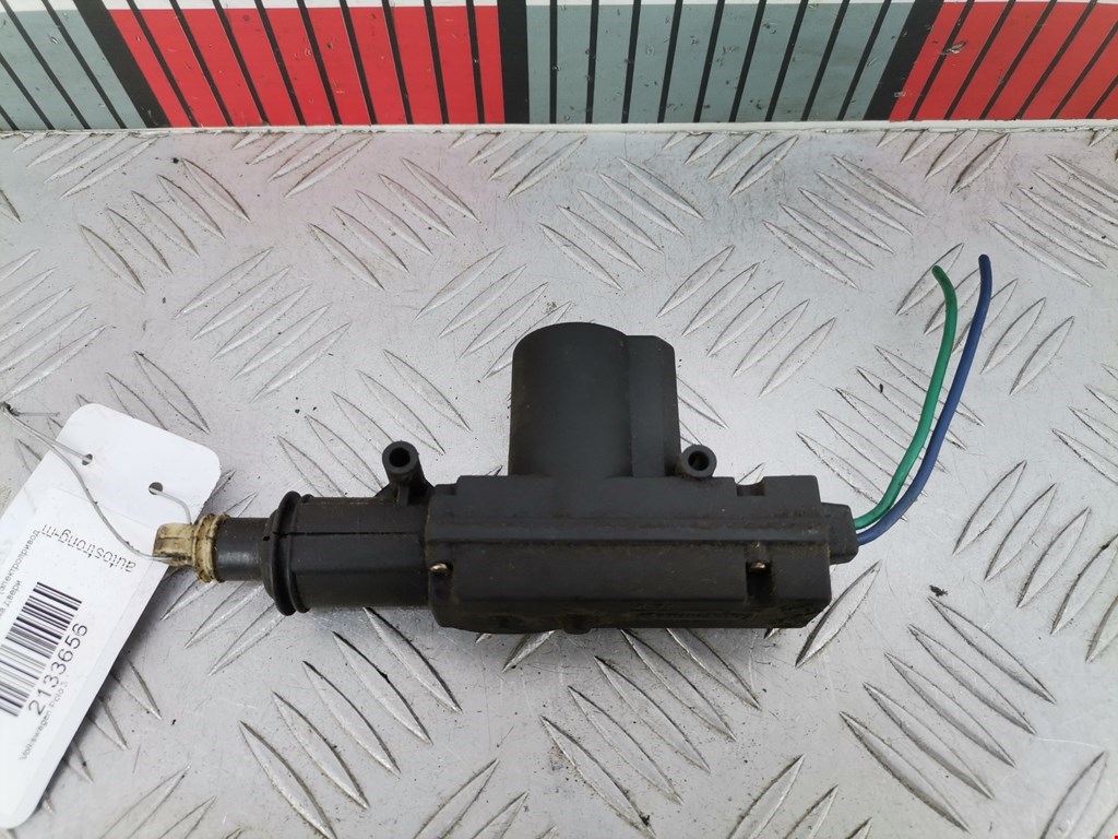 Активатор замка двери VOLKSWAGEN Polo III 1994-2001