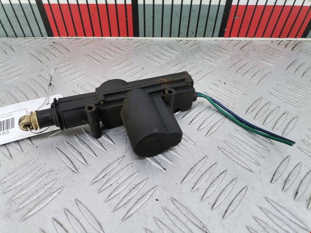 Активатор замка двери VOLKSWAGEN Polo III 1994-2001