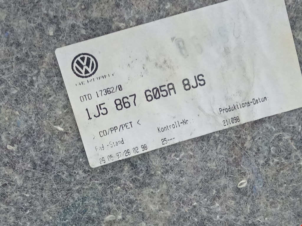 Обшивка крышки багажника VOLKSWAGEN Bora 1998-2005