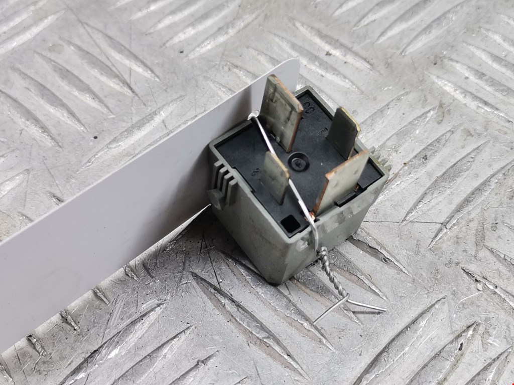 Реле MERCEDES-BENZ R-Class W251 2005-2017