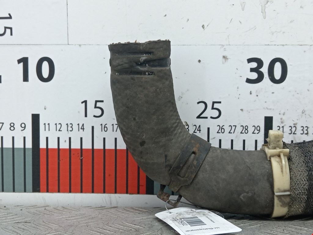 Патрубок TOYOTA Avensis 2009-2015