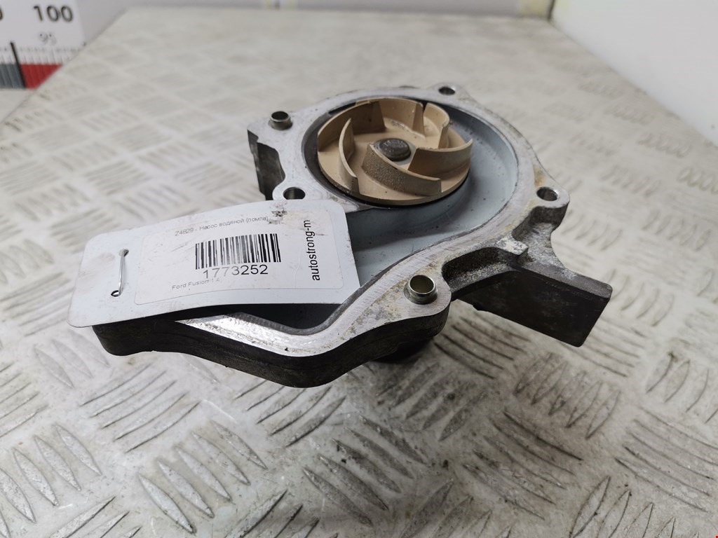 Насос водяной (помпа) FORD Fusion 2002-2012